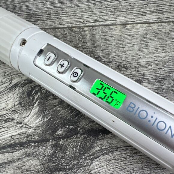 Bio Ionic StyleWinder Rotating Curling Iron – Professional Hair Styling Tool - Picture 6 of 10